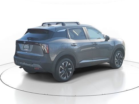 New 2026 Nissan Kicks SV image 4