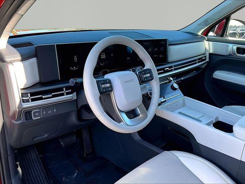 Used 2025 Hyundai Santa Fe SEL FWD image 14