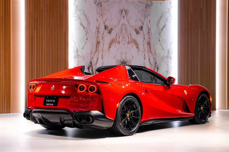 Used 2022 Ferrari 812 GTS RWD image 3