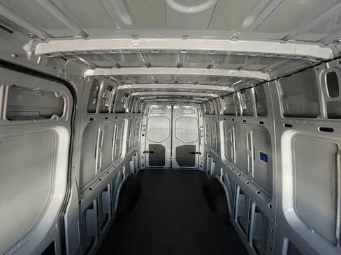 New 2025 Mercedes-Benz Sprinter 2500 image 6
