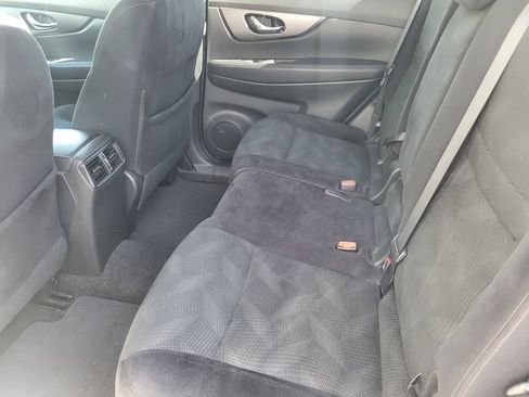 Used 2016 Nissan Rogue SV AWD/4WD image 23