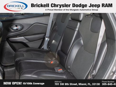Used 2019 Jeep Cherokee Limited image 16