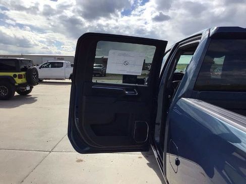 New 2026 Chevrolet Silverado 3500 LT AWD/4WD image 13