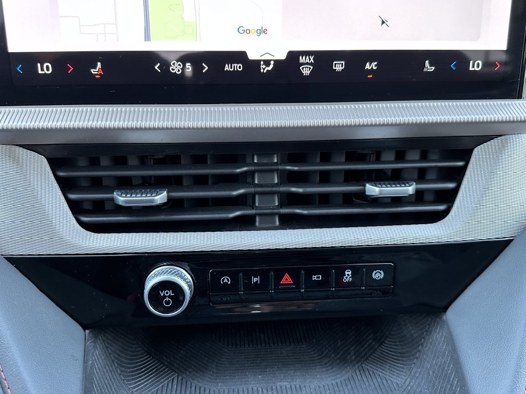Used 2026 Ford Explorer Active RWD image 30
