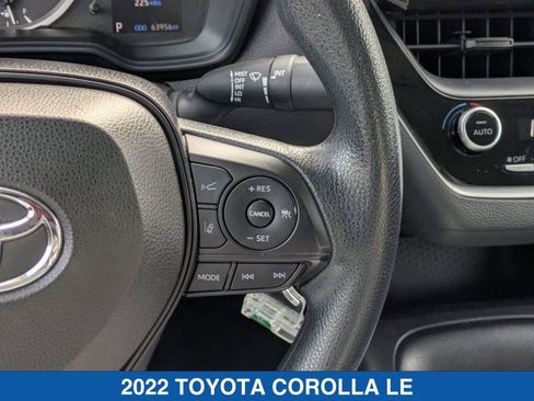 Used 2022 Toyota Corolla LE image 20