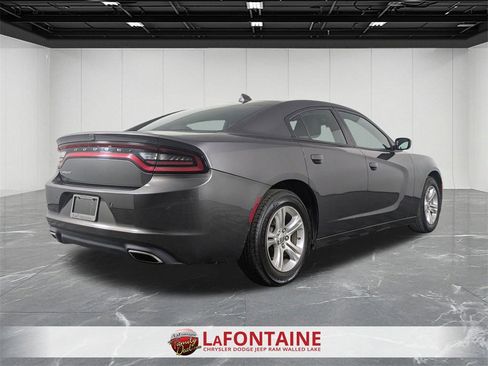 Certified 2023 Dodge Charger SXT image 5