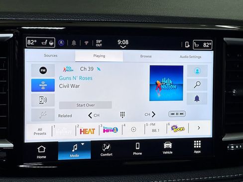 New 2026 Chrysler Pacifica Select image 30