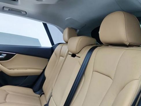 Used 2023 Audi Q8 Premium Plus w/ Premium Plus Package image 29