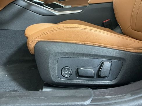 New 2026 BMW 330i Sedan w/ Premium Package image 22