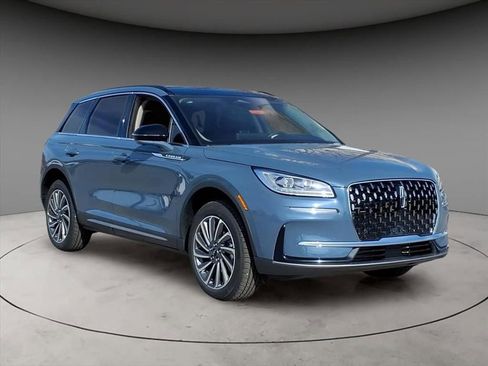 New 2026 Lincoln Corsair Reserve image 14