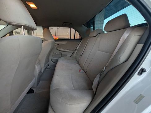 Used 2010 Toyota Corolla image 21