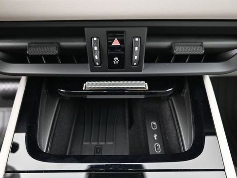 New 2026 Porsche Cayenne Coupe AWD/4WD image 24