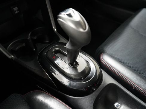 Used 2015 Honda CR-Z EX image 18