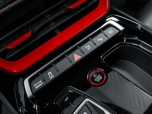 Used 2023 Audi RS e-tron GT image 72