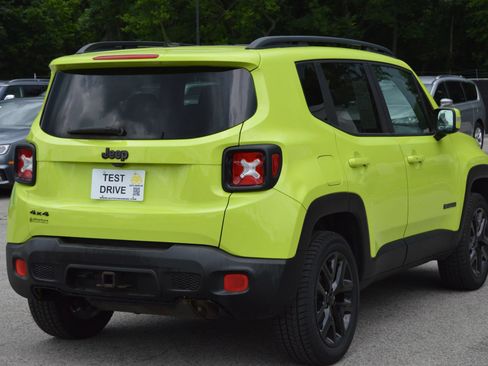 Used 2017 Jeep Renegade Altitude AWD/4WD image 6