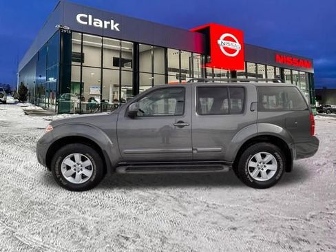 Used 2008 Nissan Pathfinder SE w/ Leather Pkg image 4