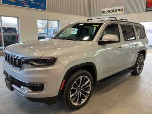 Used 2022 Jeep Wagoneer Series II w/ Premium Group I image 1