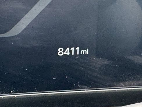 Used 2025 Kia Carnival SX w/ SX Dark Edition Package image 21