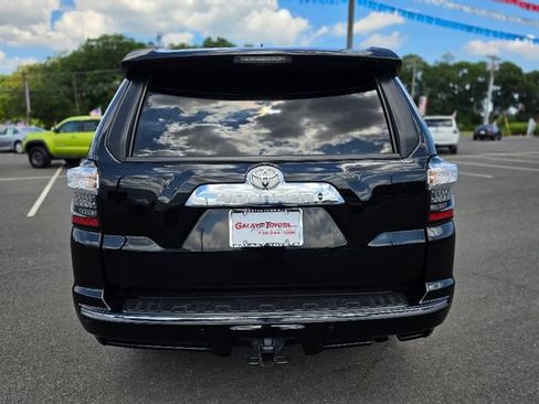 Used 2022 Toyota 4Runner Limited AWD/4WD image 6