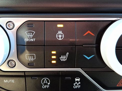 Used 2021 Jeep Wrangler Unlimited Sport image 24