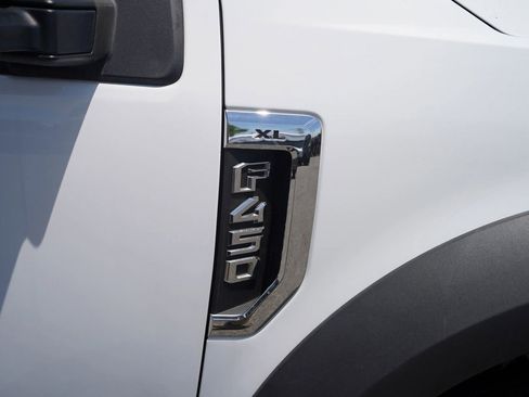 Used 2018 Ford F450 XL w/ Power Equipment Group RWD image 25