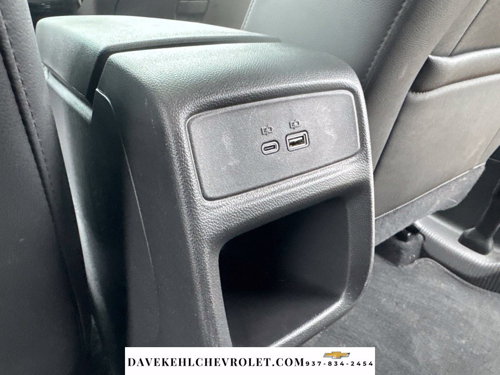 Used 2024 Chevrolet Trax RS w/ Sunroof Package FWD image 23