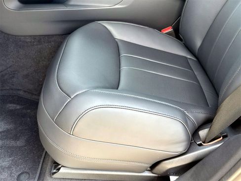 New 2025 Land Rover Range Rover Sport Dynamic SE image 17