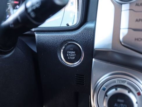 Used 2017 Toyota 4Runner Limited AWD/4WD image 33