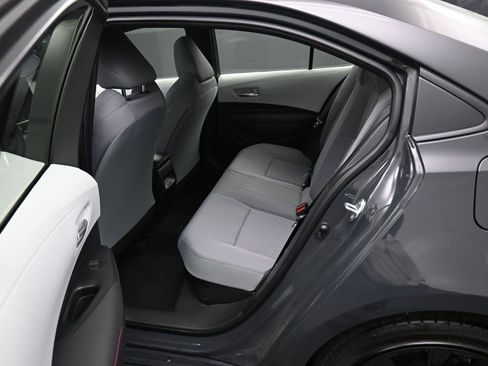 Certified 2025 Toyota Corolla SE image 27