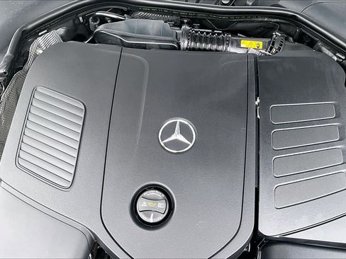 New 2026 Mercedes-Benz C 300 4MATIC Sedan image 19