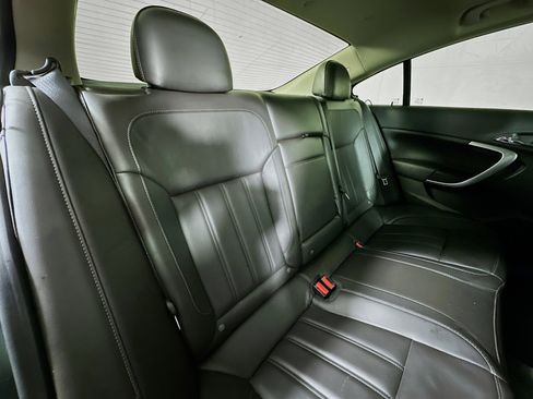 Used 2014 Buick Regal image 25