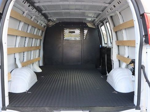 Used 2024 Chevrolet Express 2500 Work Van w/ Driver Convenience Package image 9