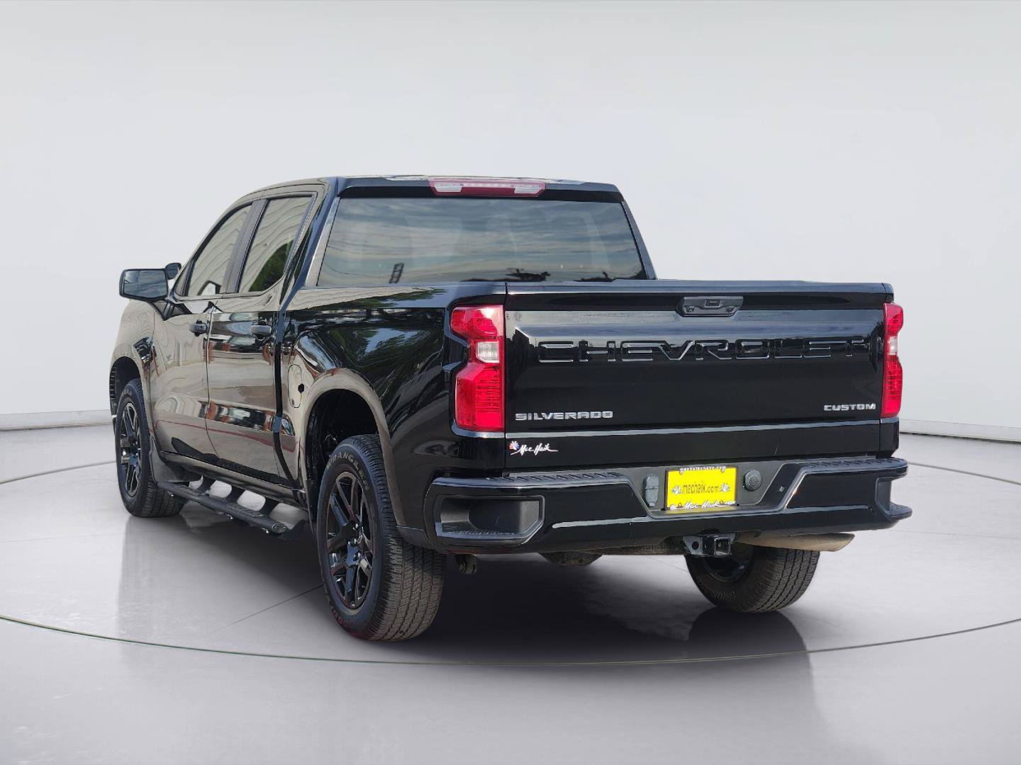 Used 2023 Chevrolet Silverado 1500 Custom RWD image 7