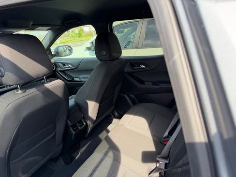 Used 2025 Chevrolet Equinox LT AWD/4WD image 9