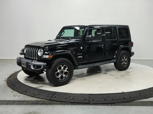 Used 2020 Jeep Wrangler Unlimited Sahara AWD/4WD image 4