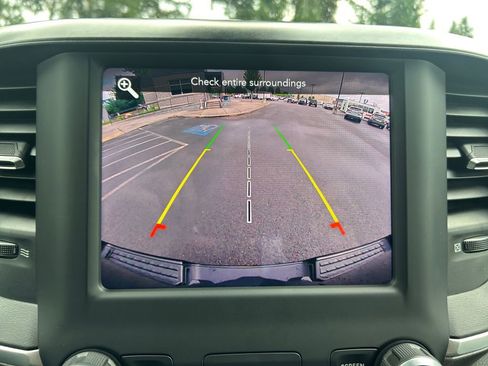 Used 2021 RAM 1500 Big Horn AWD/4WD image 18