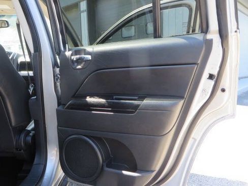 Used 2015 Jeep Compass Sport w/ Power Value Group FWD image 22