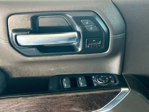 Used 2020 GMC Sierra 3500 Denali w/ Denali Ultimate Package image 11