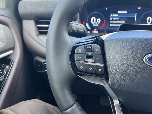 New 2026 Ford Explorer Platinum image 10