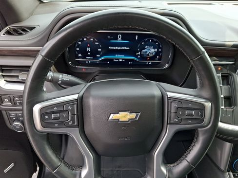 Used 2024 Chevrolet Suburban LT w/ Luxury Package AWD/4WD image 21
