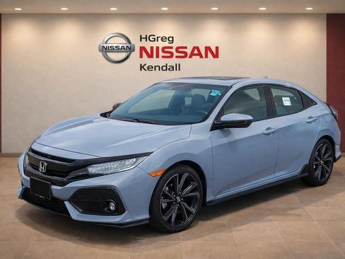 Used 2019 Honda Civic Sport Touring image 3