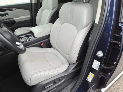 Used 2023 Honda Pilot Touring image 25