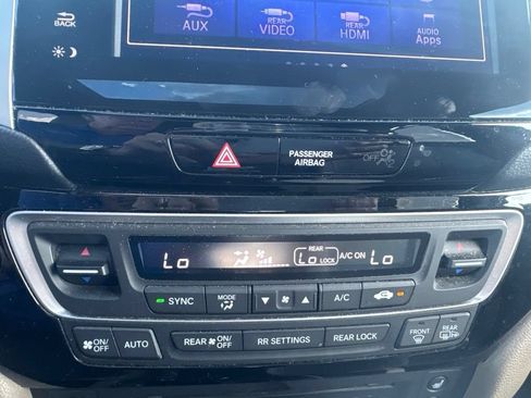 Used 2016 Honda Pilot Elite image 15