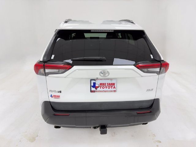 Used 2021 Toyota RAV4 XLE FWD image 39