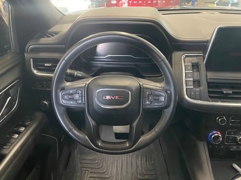 Used 2024 GMC Yukon XL AT4 w/ Technology Package AWD/4WD image 13