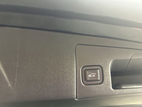 Certified 2022 Cadillac XT5 Sportv w/ Technology Package image 20