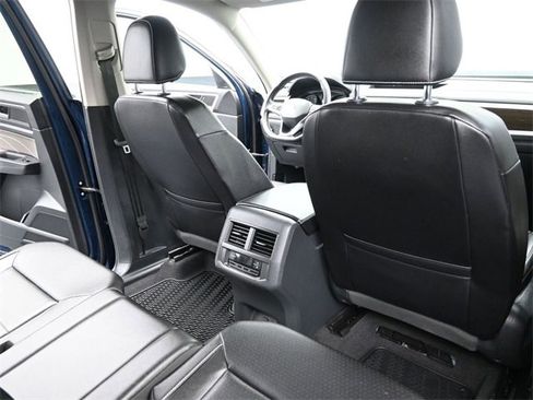 Used 2021 Volkswagen Atlas SE image 12
