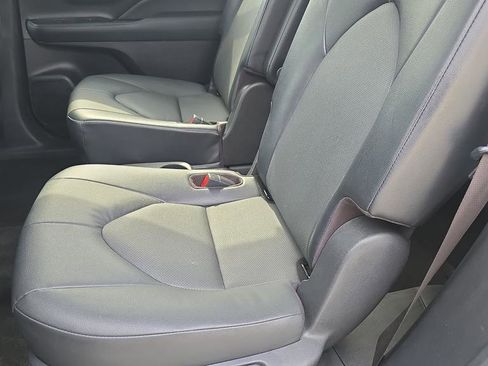 Used 2024 Toyota Grand Highlander XLE image 29