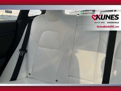 Used 2022 Tesla Model 3 Performance image 23