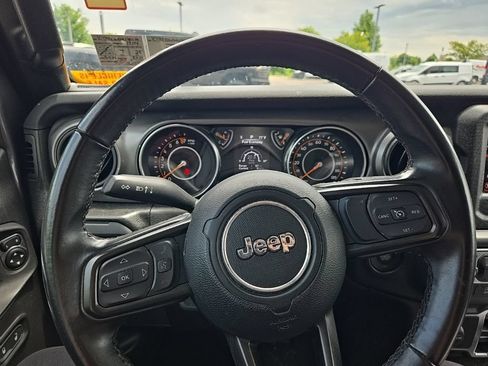 Used 2022 Jeep Wrangler Unlimited Sport AWD/4WD image 17
